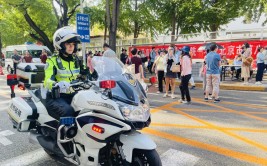 北京高考首日交警6时50分全员到岗启动高等级上勤方案西直门及惠新西街交通状况